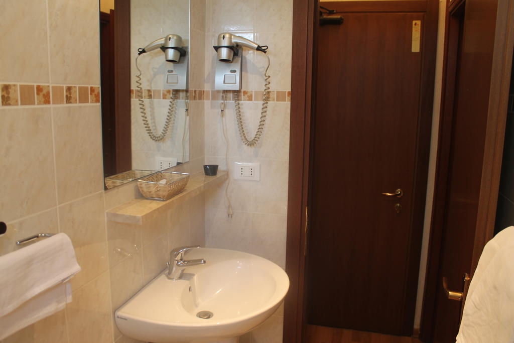 Albergo Vittoria Ovada Room photo